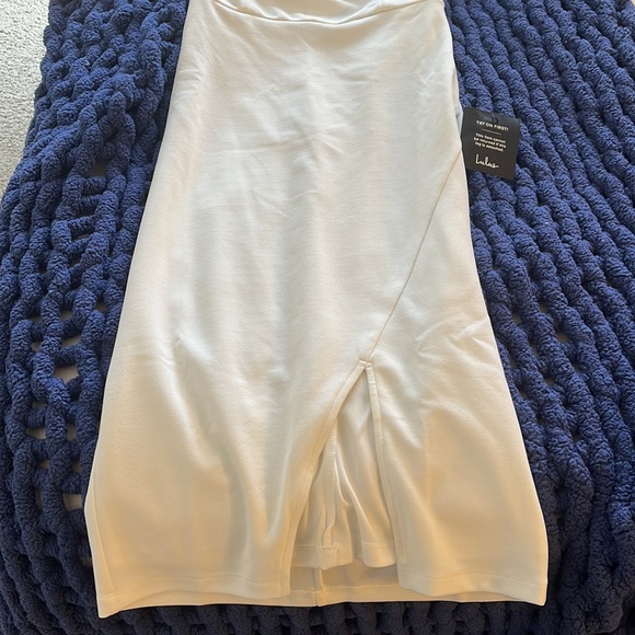 Lulus white midi dress with corset top. Size small - Picture 2 of 3